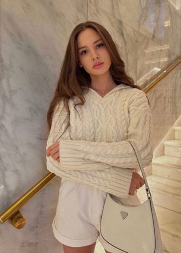 Карина, Г. Железнодорожный